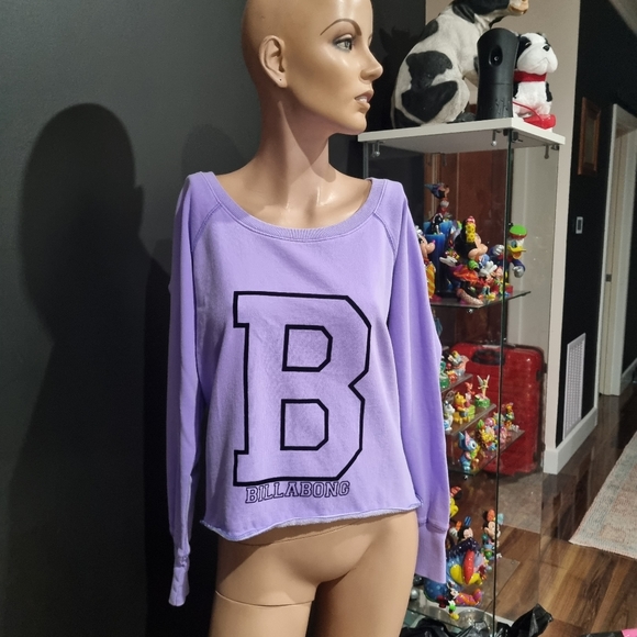 Tops - Rare Billabong purple sweater
